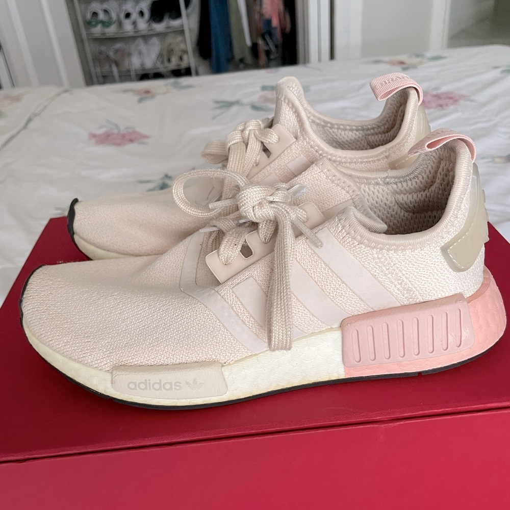 NMD R1 women’s adidas